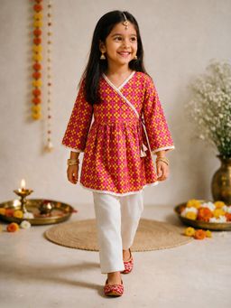 Vastramay - Pink Cotton Geometric Print Thigh Length Kurta
