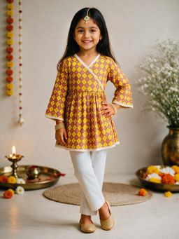 Vastramay - Olive Yellow Cotton Geometric Print Thigh Length Kurta