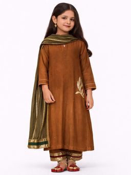 Tiny Pants - Girls Brown Ethnic Kurta with Dupatta & Pant