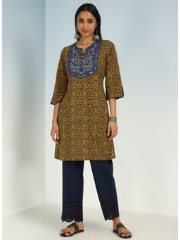 Lakshita - Navy Round Neck Straight Fit Kurti Embroidered