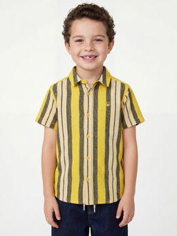 United Colors of Benetton - Yellow Regular Fit Spread Collar Striped Shirt