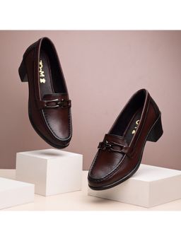 Zoom Shoes - Women Brown Genuine Leather Slip-On Loafers