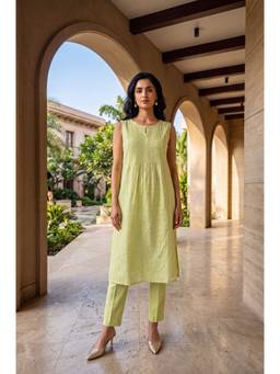 Aurelia - Women Green Solid Beadwork Pure Cotton Sleeveless Straight Kurta