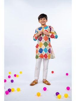 JILMIL - Embroidered Multi-Color Kurta and White Pant (Set of 2)