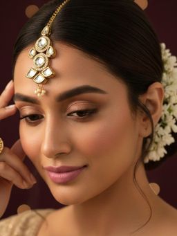 SUGARFRILL - 18K Gold Plated Kundan Maang Tikka With Elegant Stone Detailing