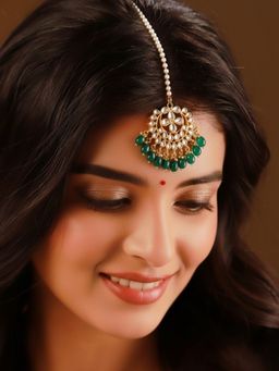 SUGARFRILL - Gold-Plated Floral Kundan And Green Beaded Maang Tikka