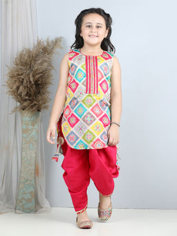 Kinder Kids - Girls Ethnic Motifs Printed Gotta Patti Pure Cotton Kurti with Dhoti