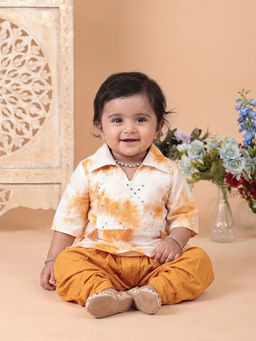 Kinder Kids - Girls Printed Shirt Collar Pure Cotton Top with Dhoti
