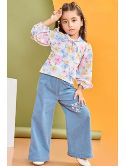 Lagorii - Floral Top with Wide-Leg Denim Jeans