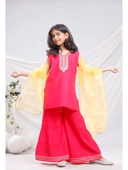 Misbis - Girl'S Pink Sequence Work Sleeveless Kurta Sharara and Dupatta