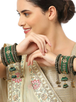 OOMPH - Green Bridal Chuda Bangle Set Velvet Silk Thread Kundan (2.6)
