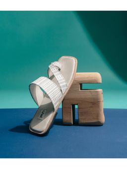 Chal Shoes - White Kolha