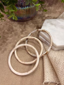 Niska - Off White Retro Solid Acrylic Bangle (Pack Of 3)