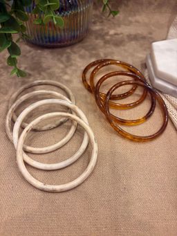 Niska - Off White And Brown Retro Solid Acrylic Bangle (Pack Of 8)