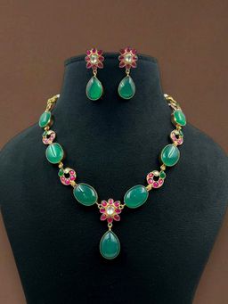 Treemoda - Exclusive Hand Crafted Golden Polish Semi Precious Stone Necklace Earrings Set