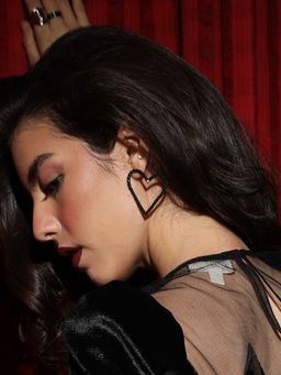 PEARLS INDIA - Black Sweetheart Big Earrings