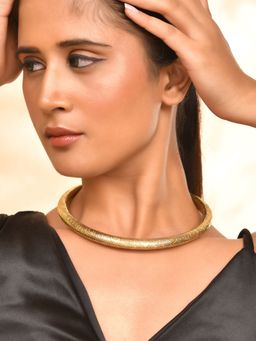 Silvermerc Designs - Gold-Toned Textured Collar Necklace For Women