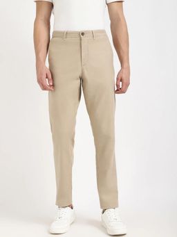 Tommy Hilfiger - Slim Fit Solid Mid Rise Chinos - Brown