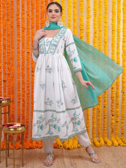 VISHUDH - Women Green Floral Kurta with Pant & Dupatta (Set of 3)