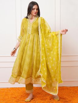 VISHUDH - Women Green Printed Kurta with Pant & Dupatta (Set of 3)