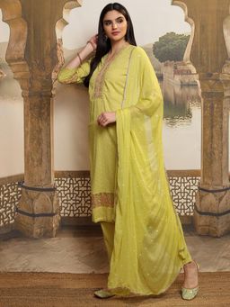 VISHUDH - Women Green Embroidered Kurta with Pant & Dupatta (Set of 3)