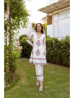 Hezal - Bagh Cream Twin Co-Ord (Set of 2)