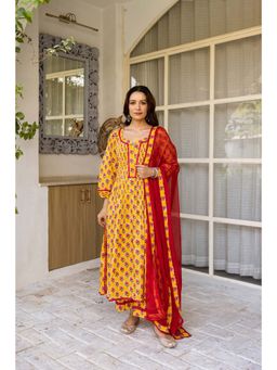 Hezal - Bagh Yellow Block Print Kurta with Pant and Dupatta (Set of 3)