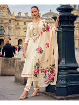 MOJILAA - Off-White Floral Embroidered Kurta with Pant and Dupatta (Set of 3)