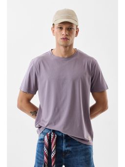 Snitch - Purple Solid Half Sleeves Slim Casual T-shirt for Men