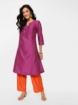 Fabindia - Pink Cotton Silk Embroidered Slim Fit Kurta (Set of 2)