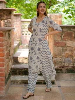 Libas - Womens Grey Floral Printed Kurta with Pant (Set of 2)