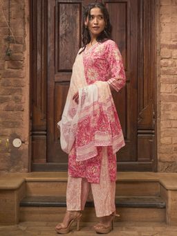 Libas - Women Pink Pure Cotton Floral Kurta with Palazzo and Dupatta (Set of 3)