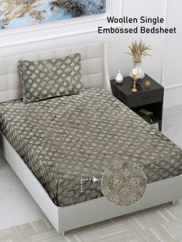 FABINALIV - Grey Geometric Wollen Single Bedsheet with Pillow Cover