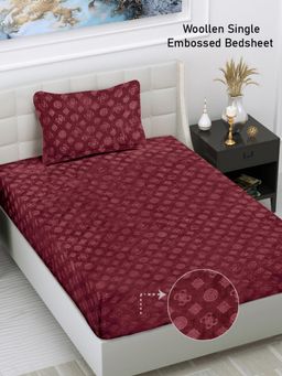 FABINALIV - Red Geometric Wollen Single Bedsheet with Pillow Cover (Pack of 2) (Single)