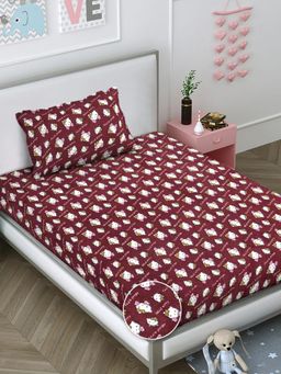 FABINALIV - Red Graphic Wollen Single Bedsheet with Pillow Cover
