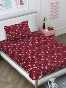 FABINALIV - Red Graphic Wollen Single Bedsheet with Pillow Cover