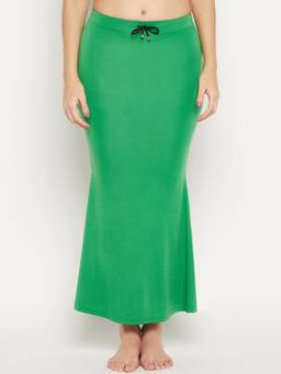 G Heist - Women Green Solid Skinny Fit Saree Shapewear