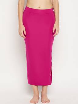 G Heist - Women Magenta Solid Seamless Saree Shapewear