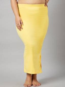 G Heist - Women Yellow Plus Size Solid Seamless Saree Shapewear