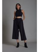 Black color option, Sold out, Currently selected