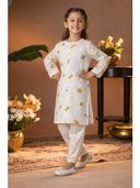 White color option, Currently selected