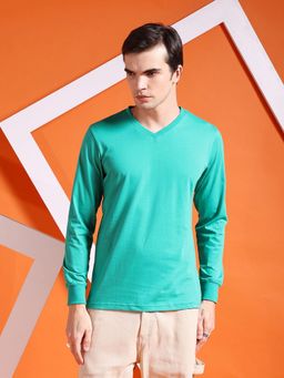 The Indian Garage Co - Men Green Slim Fit Solid V-Neck T-Shirt