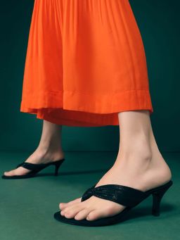 Inc.5 - Women Black Party Wear Solid Round Toe Kitten Heels