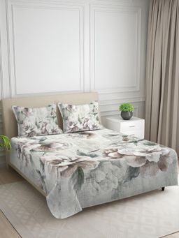 Signature - Green Floral Digital Print Super Soft King Size Bedsheet with 2 Pillow Covers