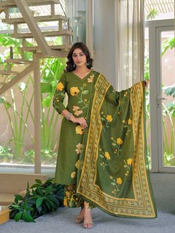 BERRYLICIOUS - Women Green Floral Printed Kurta Pant with Dupatta