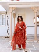 Rust color option, Sold out, Currently selected