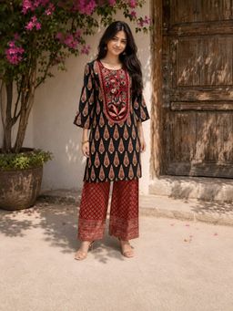 KAFTANIZE - Black Floral Printed Kurta and Pant