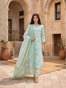 KAFTANIZE - White Floral Printed Kurta and with Dupatta