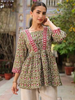 Rain & Rainbow - Green Printed Regular Fit Top