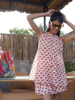 The Quince Life - White Printed Regular Fit Top